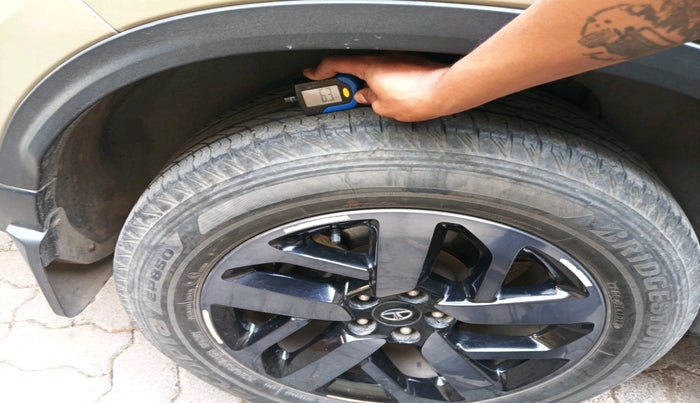 2022 Tata Safari XZA PLUS KAZIRANGA, Diesel, Automatic, 52,479 km, tyre