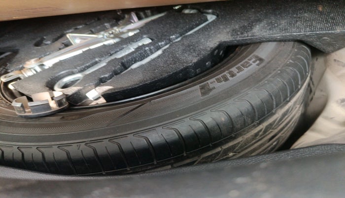 2017 Honda WR-V 1.5L I-DTEC VX MT, Diesel, Manual, 1,35,976 km, tyre