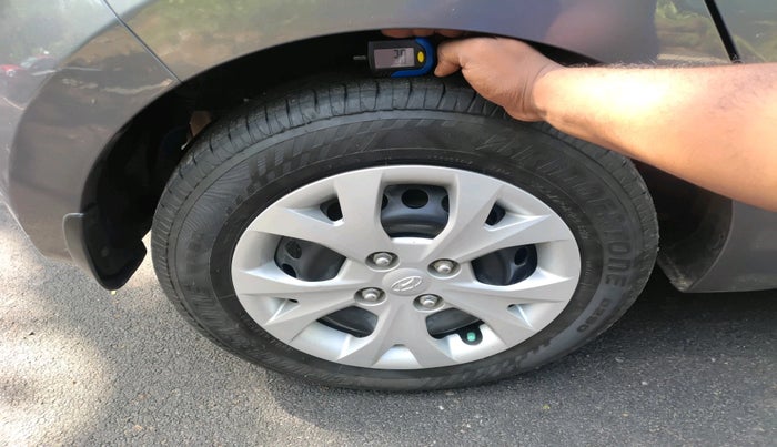 2015 Hyundai Grand i10 SPORTZ 1.2 KAPPA VTVT, Petrol, Manual, 76,638 km, tyre