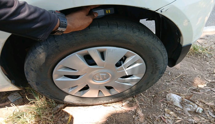 2012 Maruti Swift VDI, Diesel, Manual, 1,58,844 km, tyre