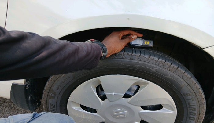 2012 Maruti Swift VDI, Diesel, Manual, 1,58,844 km, tyre