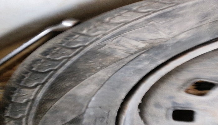 2011 Chevrolet Spark LT 1.0, Petrol, Manual, 53,001 km, tyre