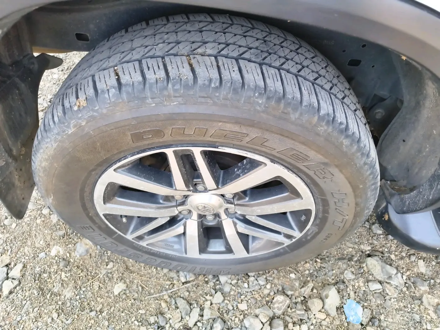 2018 Toyota Fortuner 2.8 4X4 AT, Diesel, Automatic, 1,62,086 km, tyre