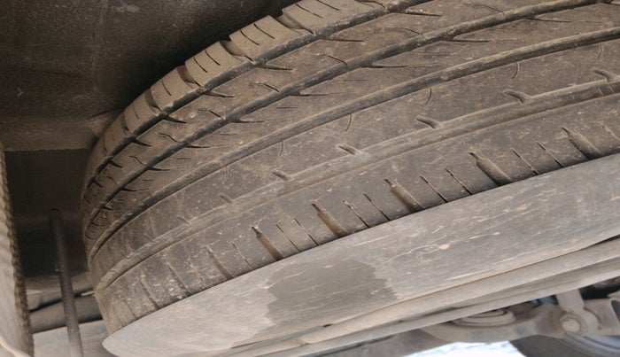 2014 Renault Duster 85 PS RXL DIESEL, Diesel, Manual, 1,26,508 km, tyre