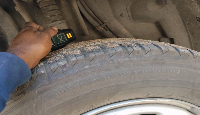 2014 Renault Duster 85 PS RXL DIESEL, Diesel, Manual, 1,26,508 km, tyre