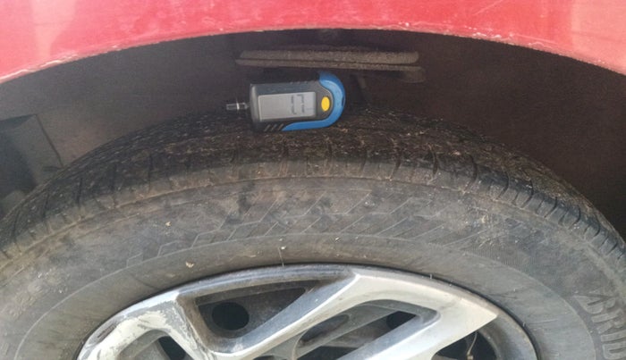 2008 Maruti Swift VXI 1.3, Petrol, Manual, 79,668 km, tyre