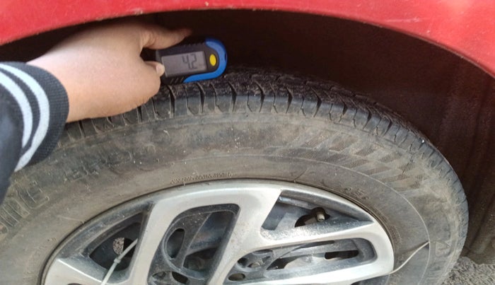 2008 Maruti Swift VXI 1.3, Petrol, Manual, 79,668 km, tyre