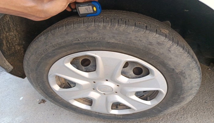 2016 Ford Ecosport TREND+ 1.5L DIESEL, Diesel, Manual, 1,29,312 km, tyre