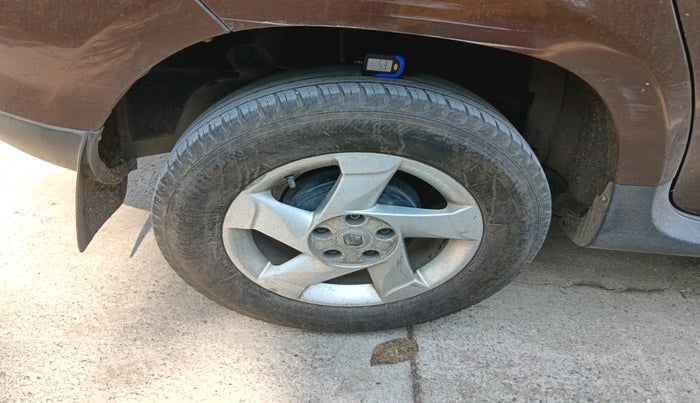 2014 Renault Duster 85 PS RXL DIESEL, Diesel, Manual, 1,44,386 km, tyre