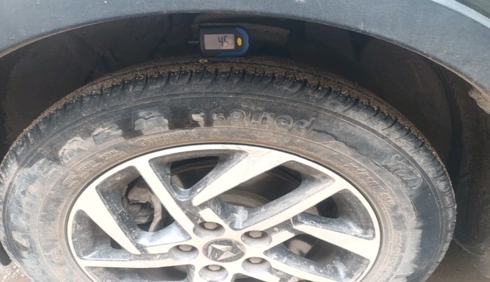 2023 Mahindra XUV300 W8 (O) 1.2 PETROL AMT, Petrol, Automatic, 53,116 km, tyre