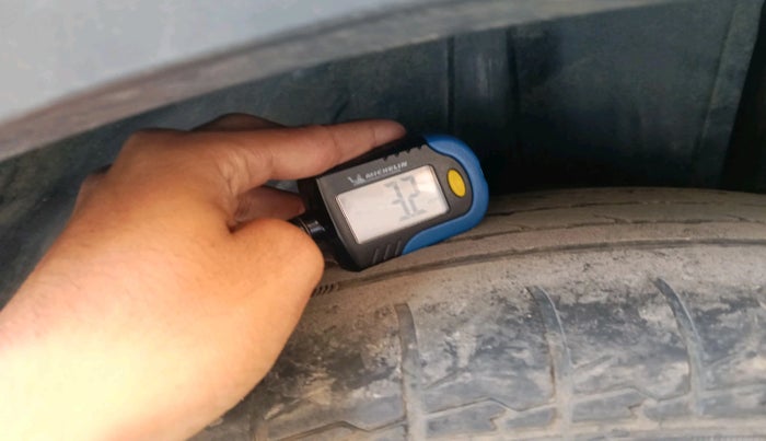 2021 Maruti S Cross ZETA 1.5, Petrol, Manual, 37,629 km, tyre