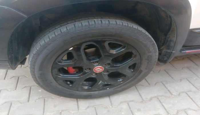 2021 Renault Duster RXZ 1.3 TURBO PETROL MT, Petrol, Manual, 21,506 km, tyre