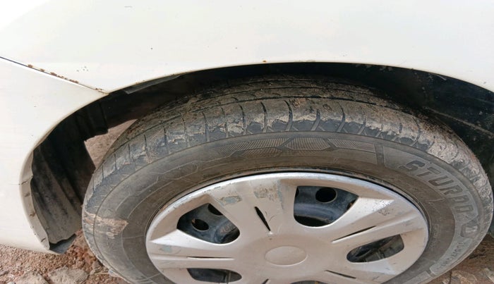 2013 Maruti Wagon R 1.0 VXI, CNG, Manual, 1,12,234 km, tyre