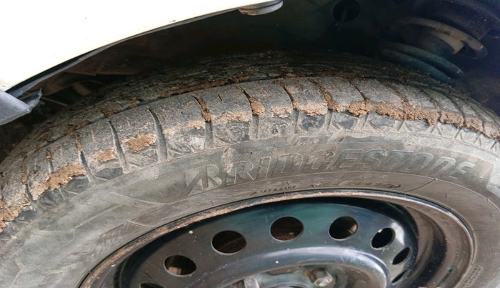 2013 Maruti Wagon R 1.0 VXI, CNG, Manual, 1,12,234 km, tyre