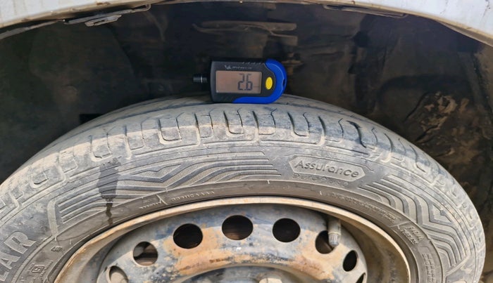 2017 Datsun Go T, Petrol, Manual, 72,286 km, tyre