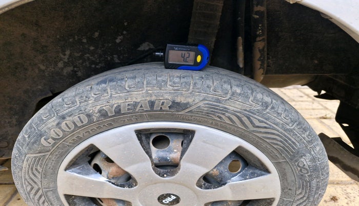 2017 Datsun Go T, Petrol, Manual, 72,286 km, tyre