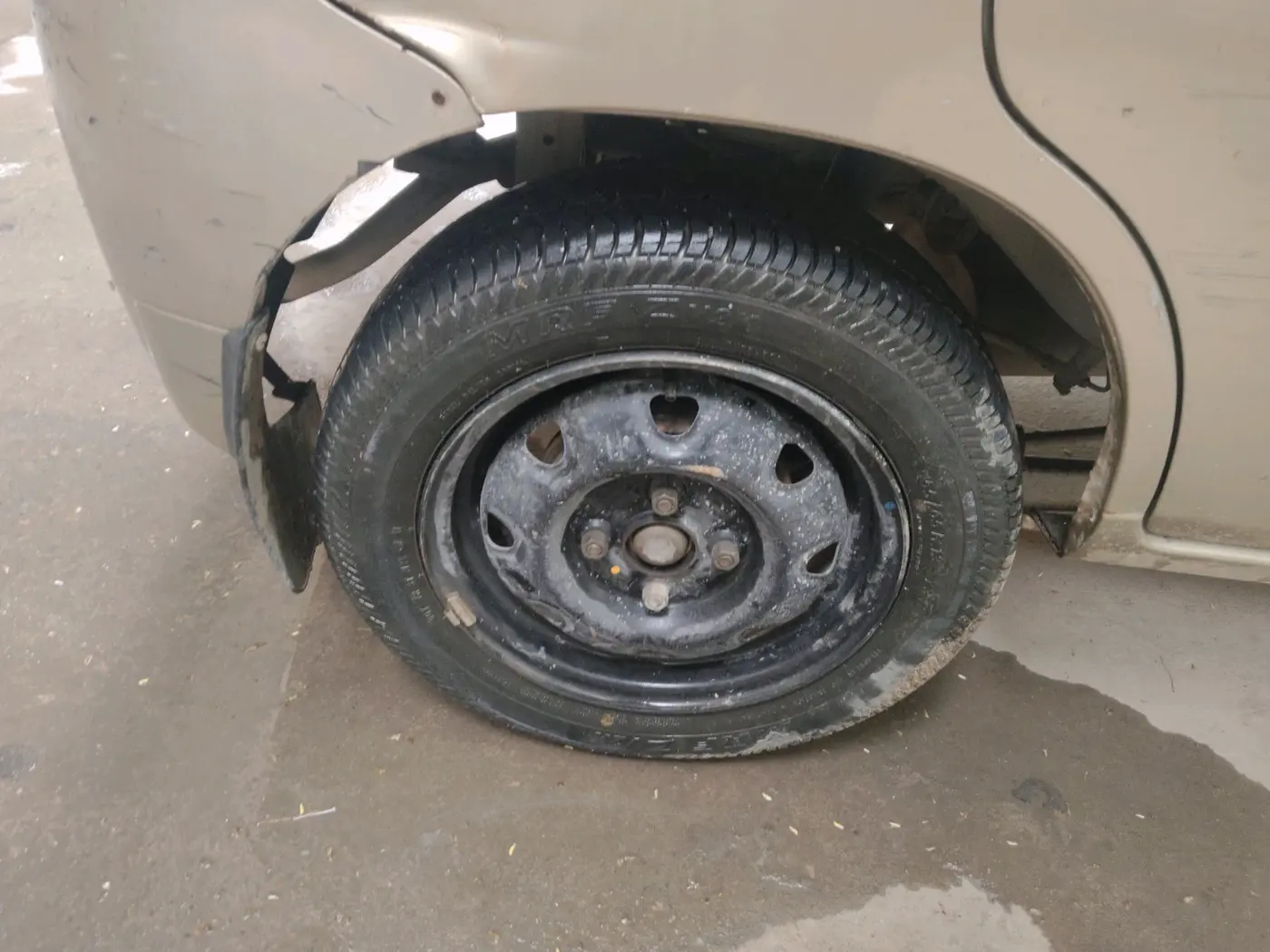 2011 Maruti Alto K10 VXI, Petrol, Manual, 80,588 km, tyre
