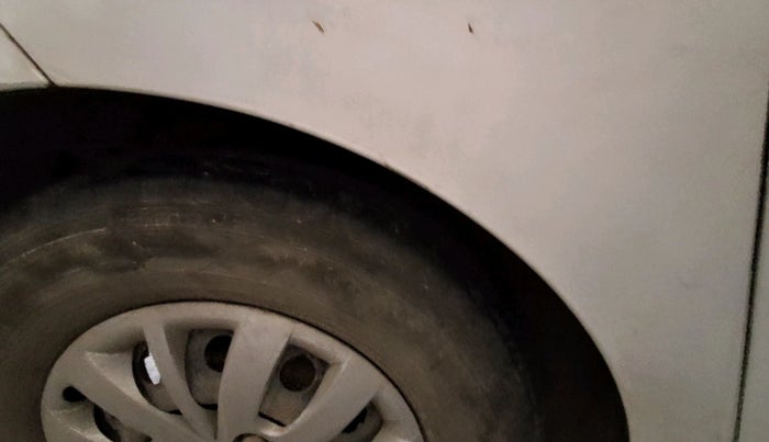 2014 Hyundai i10 SPORTZ 1.1, CNG, Manual, 77,602 km, tyre