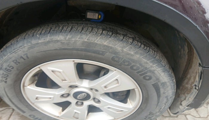 2014 Mahindra XUV500 W8, Diesel, Manual, 1,40,764 km, tyre