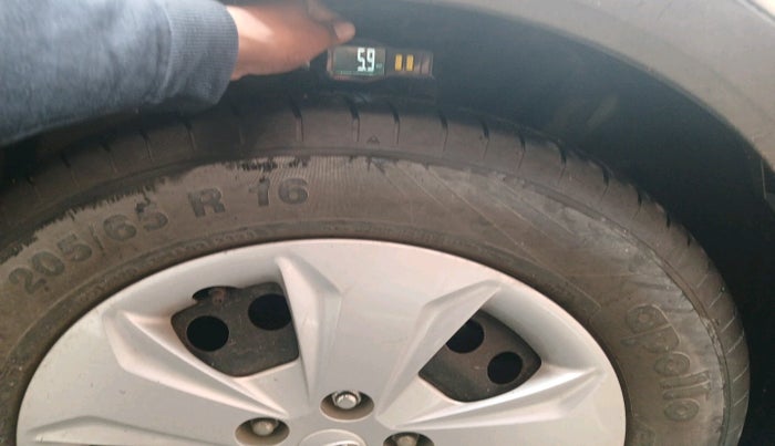 2018 Hyundai Creta E PLUS 1.6 PETROL, Petrol, Manual, 76,447 km, tyre