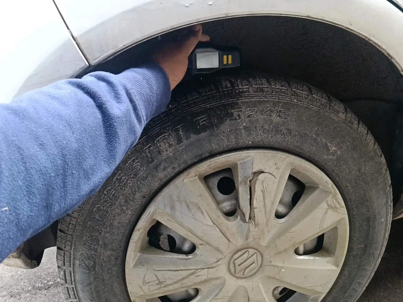 2011 Maruti Ritz LXI, Petrol, Manual, 60,254 km, tyre