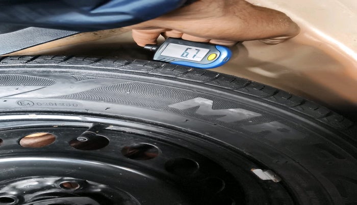 2017 Maruti Baleno ZETA PETROL 1.2, Petrol, Manual, 1,08,791 km, tyre