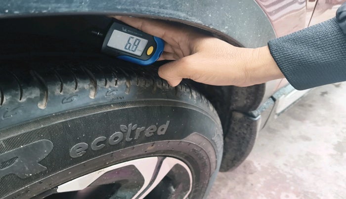 2019 Honda CRV 2.0L I-VTEC 2WD CVT, Petrol, Automatic, 1,29,577 km, tyre