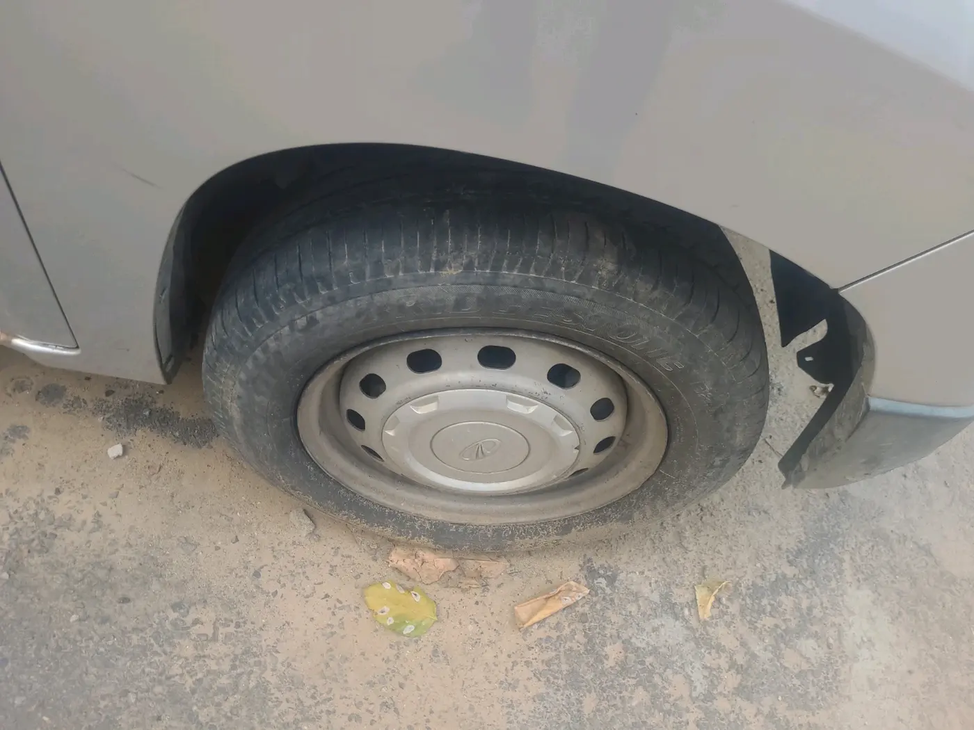 2016 Mahindra Kuv100 K2 D 6 STR, Diesel, Manual, 39,129 km, tyre