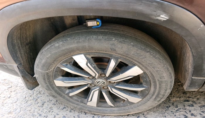 2019 MG HECTOR SHARP 2.0 DIESEL, Diesel, Manual, 92,691 km, tyre