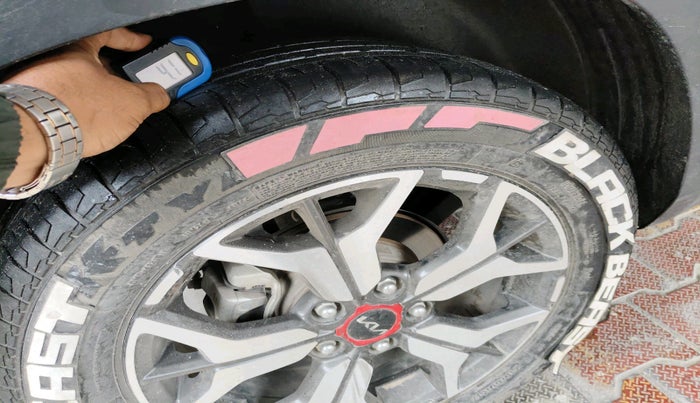 2022 KIA SELTOS GTX PLUS 1.4, Petrol, Manual, 20,090 km, tyre