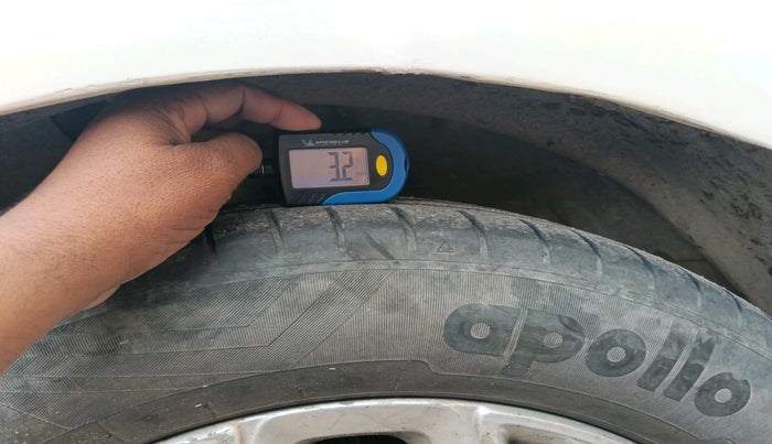 2016 Ford Ecosport TITANIUM+ 1.5L DIESEL, Diesel, Manual, 1,30,143 km, tyre