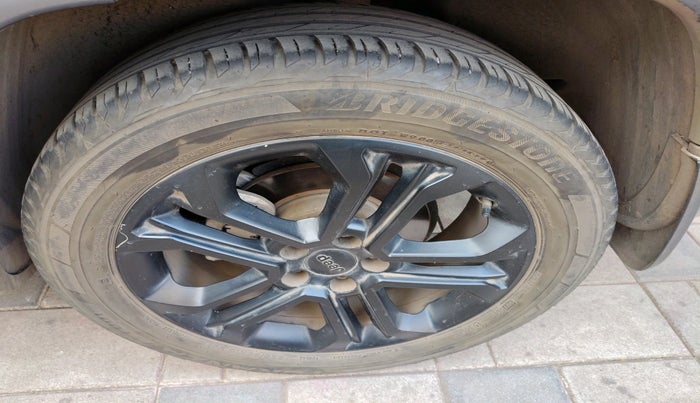 2022 Jeep Compass MODEL S (O) 1.4 PETROL DCT, Petrol, Automatic, 29,801 km, tyre