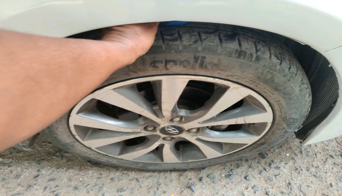 2015 Hyundai Verna 1.6 VTVT S AT, Petrol, Automatic, 68,849 km, tyre