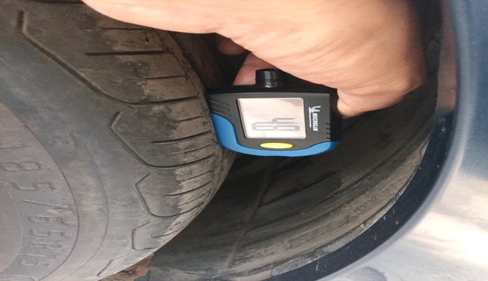 2018 Maruti Ciaz DELTA 1.5 SHVS MT PETROL, Petrol, Manual, 57,842 km, tyre