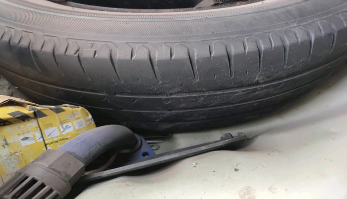 2017 Maruti Vitara Brezza ZDI PLUS DUAL TONE, Diesel, Manual, 1,50,289 km, tyre