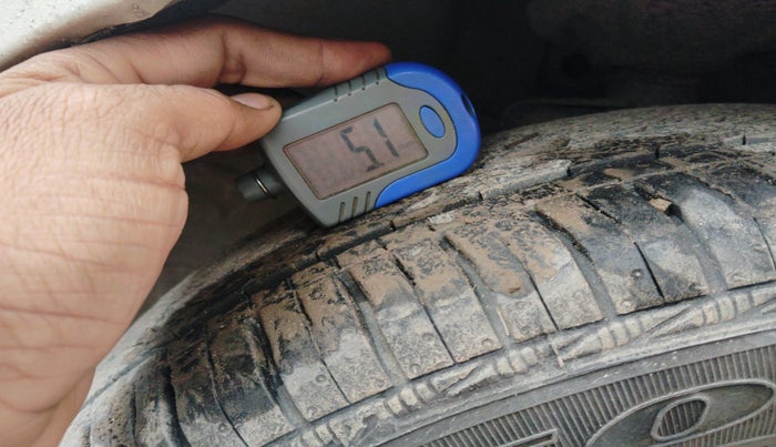 2016 Maruti Celerio VXI CNG, CNG, Manual, 1,99,434 km, tyre