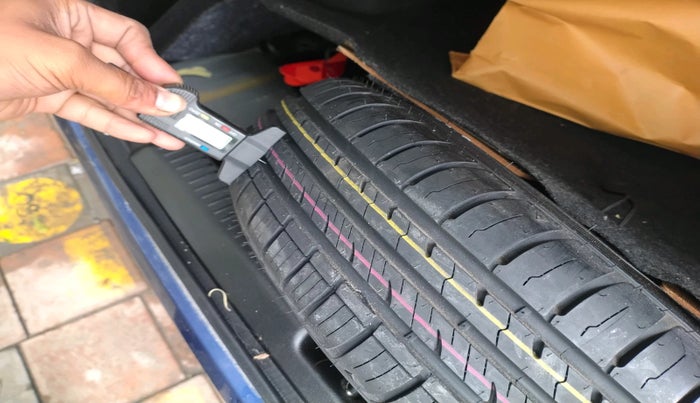 2022 Maruti Dzire VXI, Petrol, Manual, 60,056 km, tyre