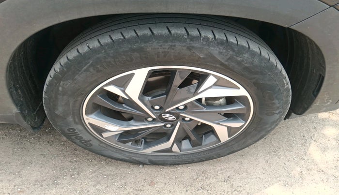 2023 Hyundai Creta SX (O) IVT 1.5 PETROL, Petrol, Automatic, 45,489 km, tyre