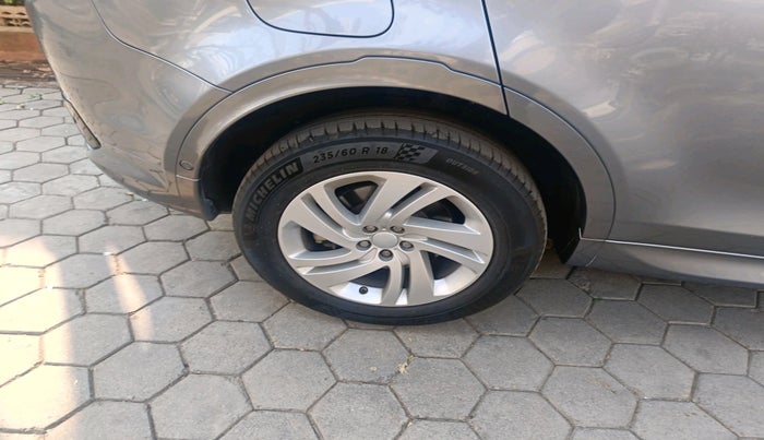 2020 Landrover DISCOVERY SPORT SE R-DYNAMIC 2.0 DIESEL, Diesel, Automatic, 71,679 km, tyre