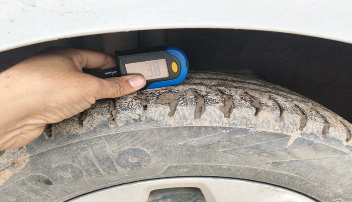 2016 Ford Figo Aspire TITANIUM 1.5 PETROL AT, Petrol, Automatic, 90,283 km, tyre