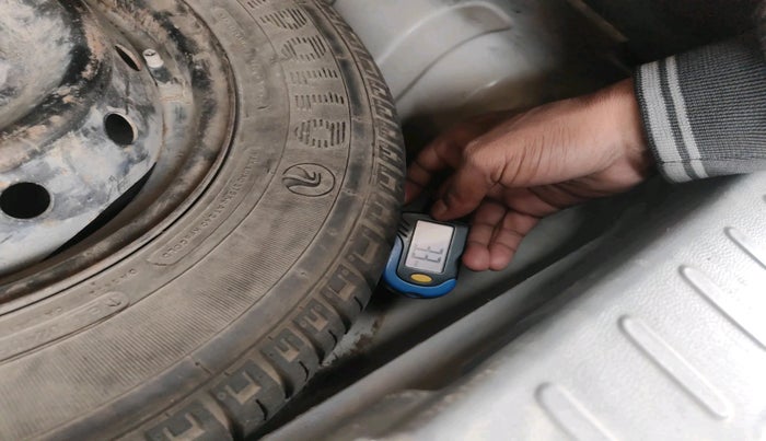 2013 Maruti Alto 800 LXI, Petrol, Manual, 46,838 km, tyre