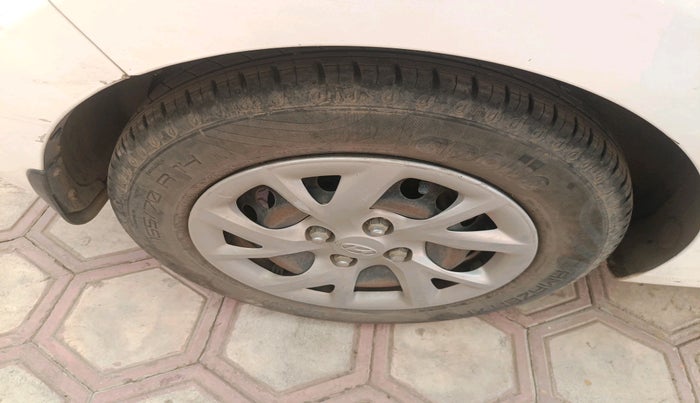 2019 Hyundai Grand i10 SPORTZ 1.2 KAPPA VTVT, CNG, Manual, 89,153 km, tyre