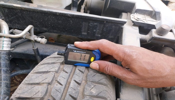 2018 Mahindra E20 Plus P6, Electric, Automatic, 16,529 km, tyre