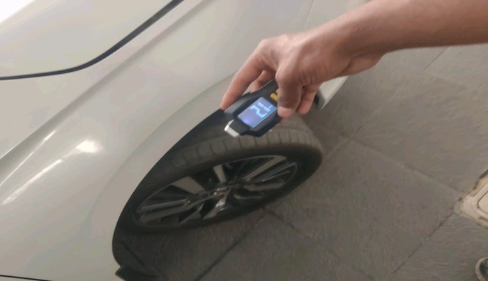 2022 Honda City 1.5L I-DTEC ZX, Diesel, Manual, 1,03,748 km, tyre