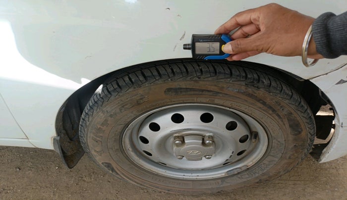 2011 Hyundai i10 ERA 1.1, Petrol, Manual, 1,10,601 km, tyre