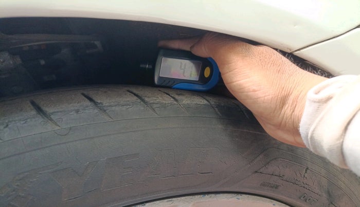 2017 Jaguar XE PRESTIGE DIESEL, Diesel, Automatic, 21,182 km, tyre