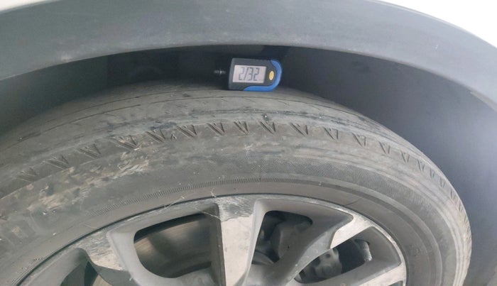 2021 Mahindra XUV500 W11, Diesel, Manual, 99,455 km, tyre