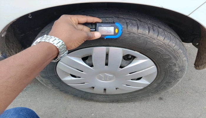 2015 Maruti Alto 800 LXI, Petrol, Manual, 56,278 km, tyre