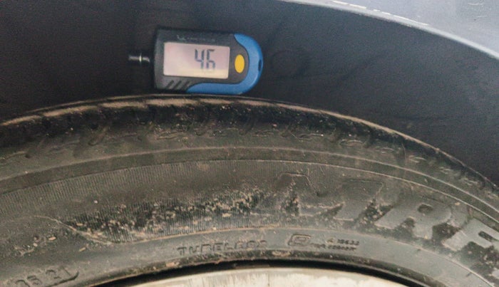 2016 Hyundai Grand i10 SPORTZ 1.2 KAPPA VTVT, CNG, Manual, 97,247 km, tyre