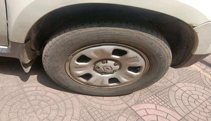 2013 Renault Duster 85 PS RXL DIESEL, Diesel, Manual, 1,64,549 km, tyre